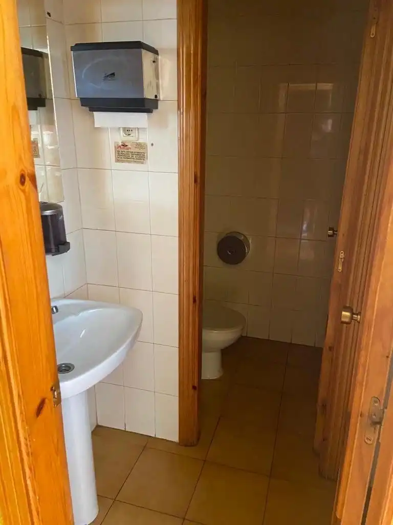 Local comercial en venda a Matallana de Torío, imagen 12