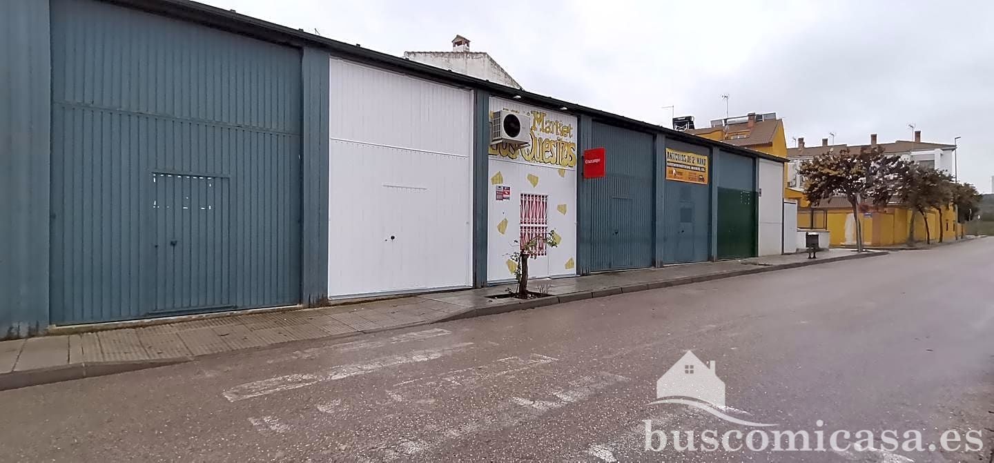 Exterior view of Industrial buildings to rent in Linares