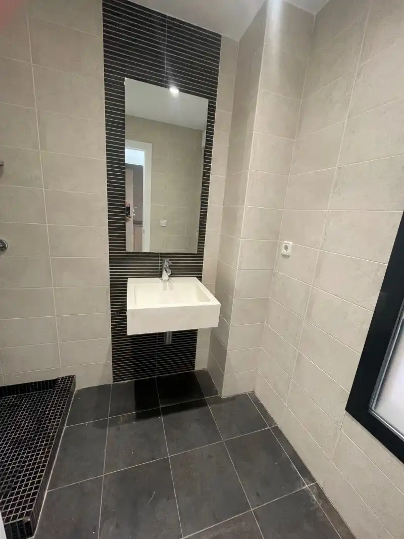 Adosado con piscina en venta en Carrer Elionor Ripoll, imagen 15