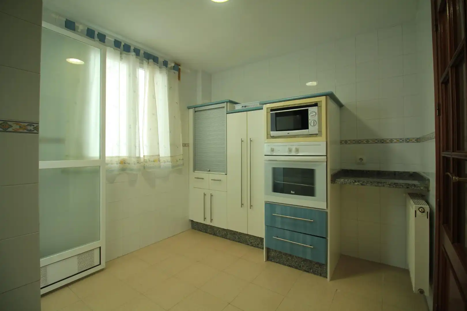 Cocina de Ático de alquiler en Badajoz con Aire acondicionado, Calefacción y Trastero