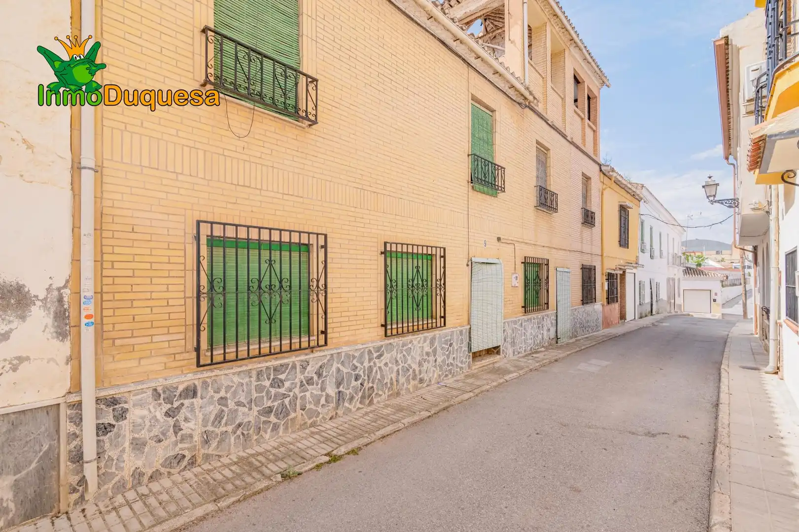 Vista exterior de Casa adosada en venda en Las Gabias