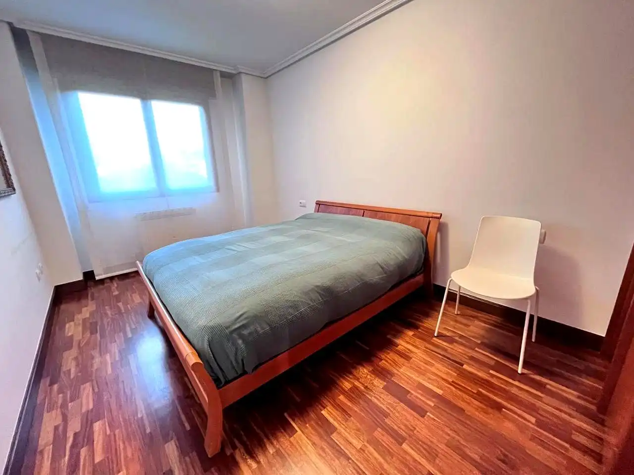 Dormitori de Pis en venda en Vitoria - Gasteiz amb Calefacció, Parquet i Terrassa