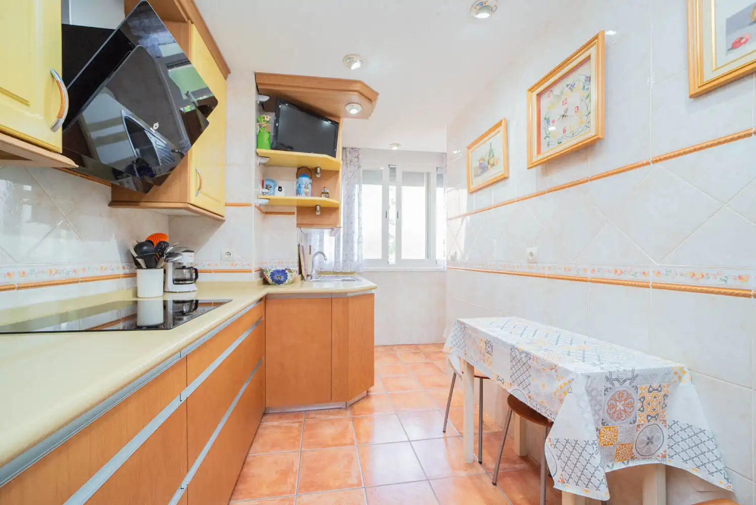 Kitchen of Flat for sale in Leganés  with Air Conditioner, Storage room and Community pool