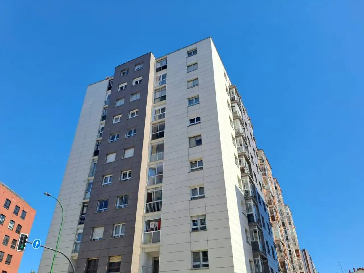 Vista exterior de Piso en venta en Burgos con Calefacción y Terraza