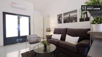 Living room of Flat to rent in  Madrid Capital  with Air Conditioner and Balcony