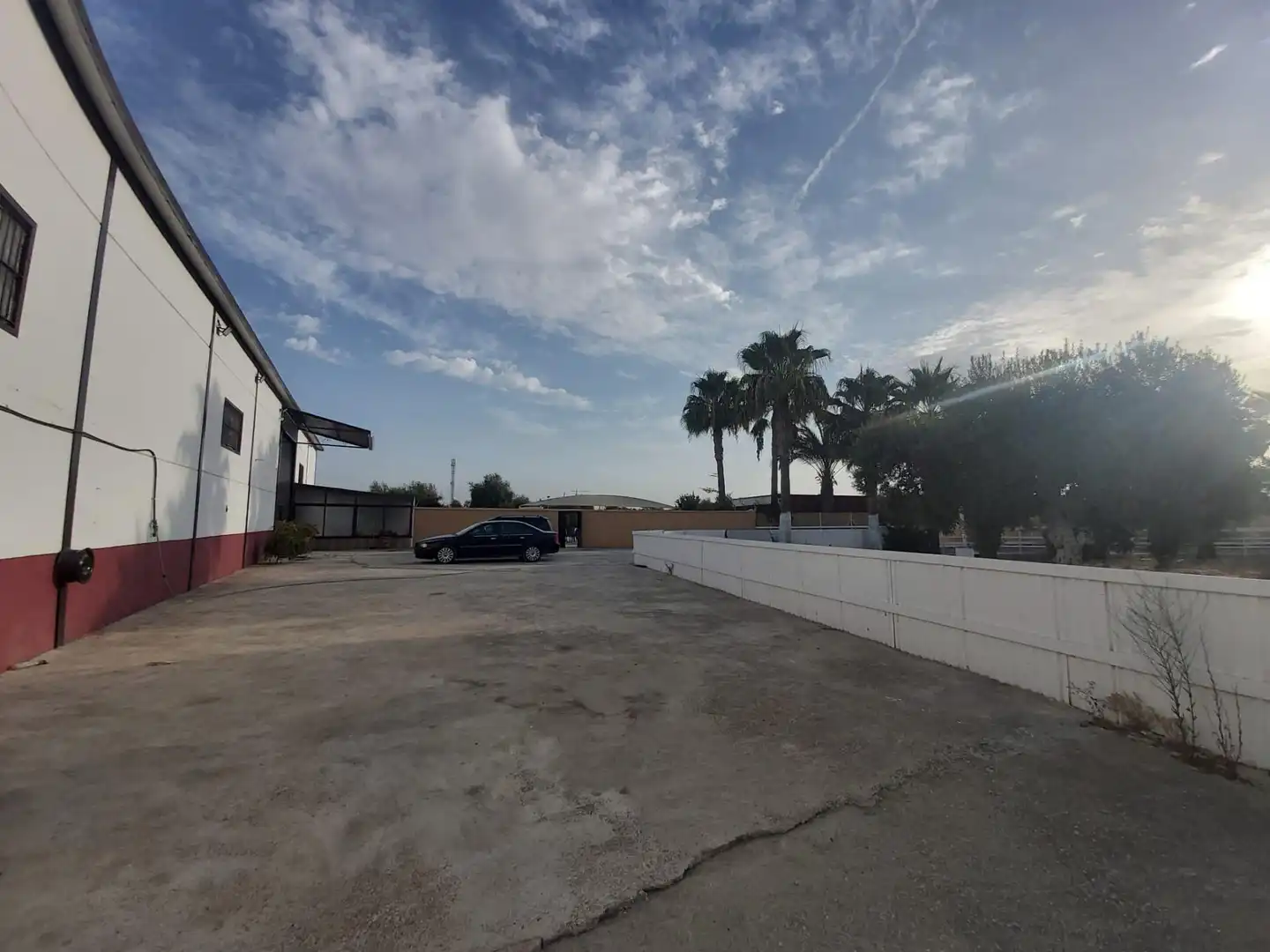 Parking of Houses for sale in Utrera  with Air Conditioner, Private garden and Storage room