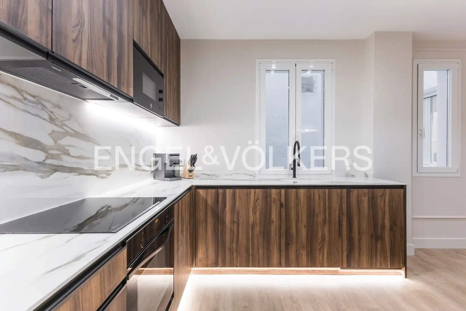 Kitchen of Flat for rent in Madrid  with Air Conditioner, Heating and Furnished