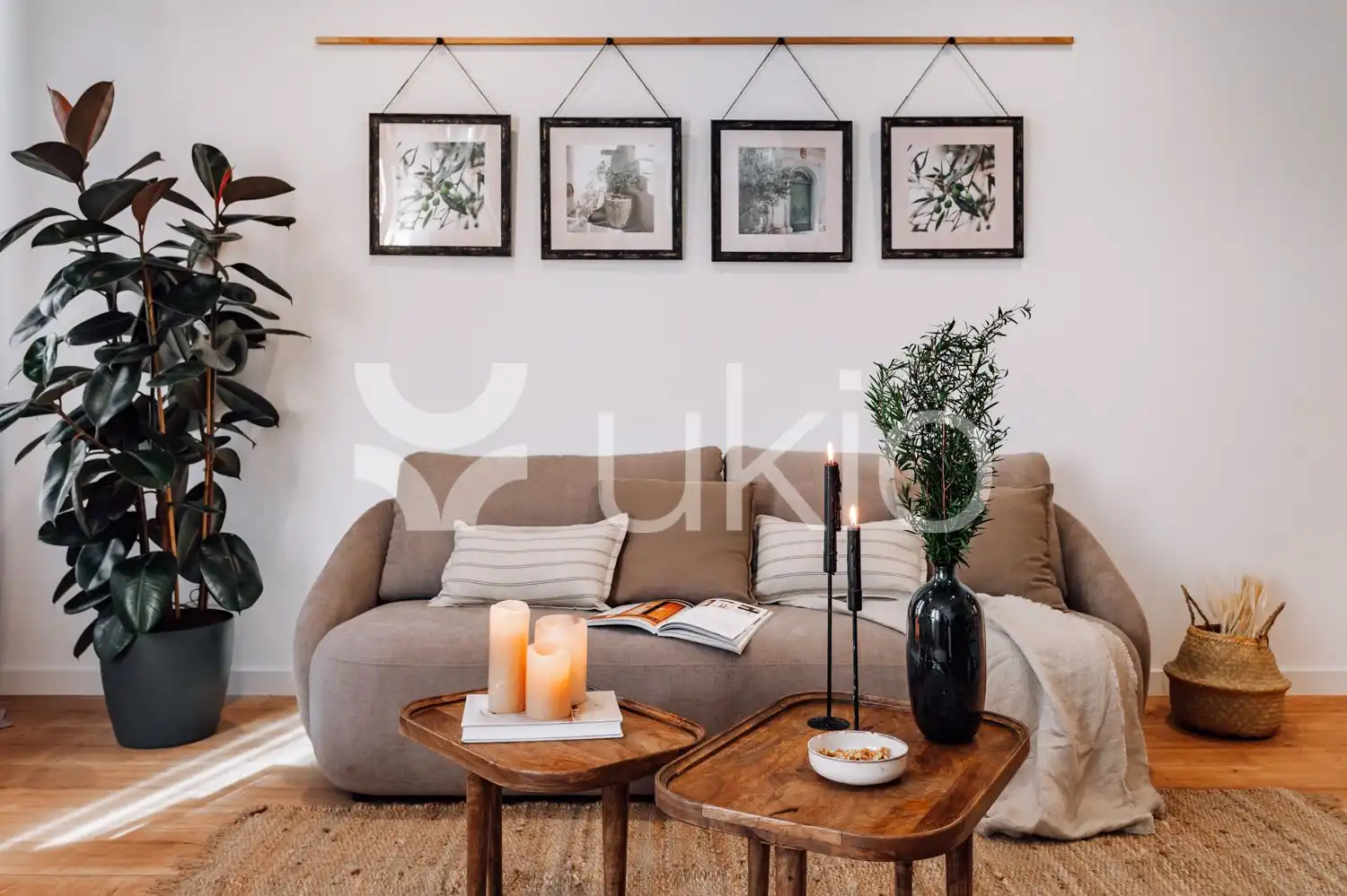 Sala de estar de Apartamento de alquiler en Barcelona con Aire acondicionado, Calefacción y Amueblado