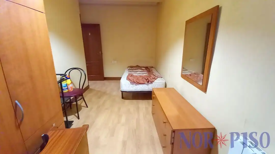 Schlafzimmer von Wohnung zum Verkauf in Bilbao  mit Heizung und Balkon