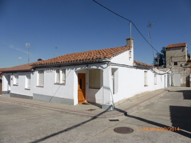 Vista exterior de Casa o xalet en venda en Olmedo