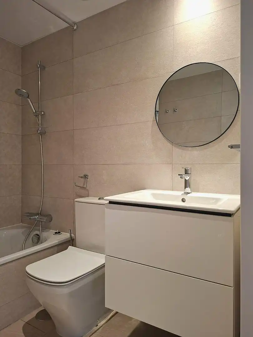 Bathroom of Attic for rent in Boadilla del Monte  with Terrace, Storage room and Community pool