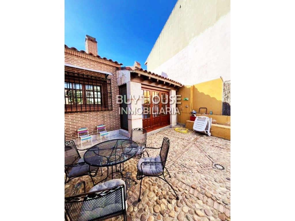 Vista exterior de Casa o xalet en venda en Illescas