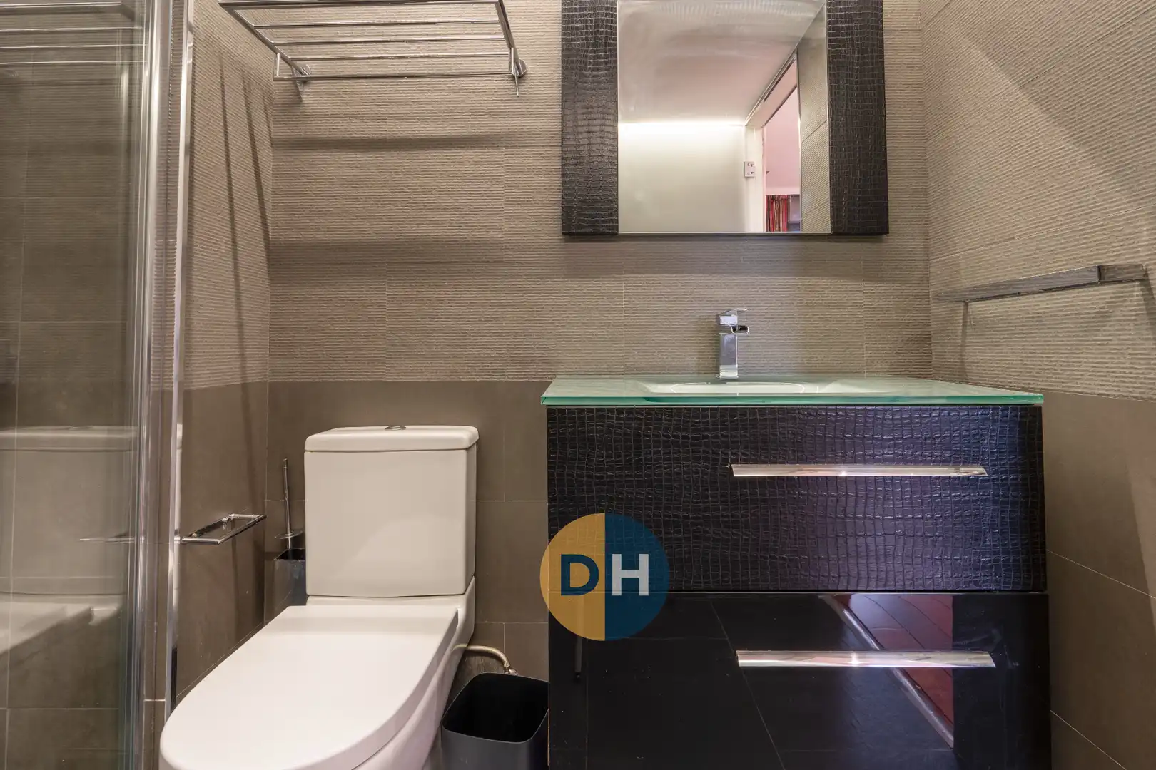 Baño de Ático en venta en Madrid con Aire acondicionado, Calefacción y Parquet