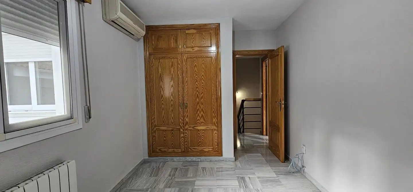 Casa adosada en venta en Calle MEDIO AMBIENTE, Maracena