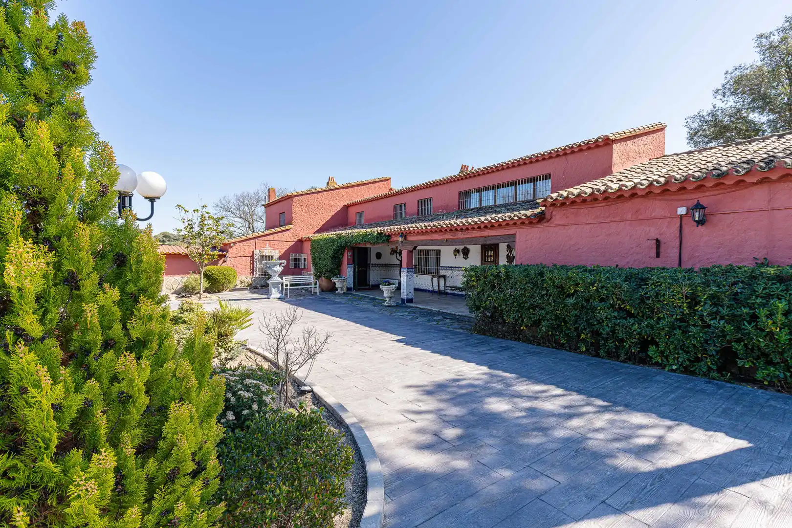 Exterior view of Houses for sale in Villanueva de la Cañada  with Air Conditioner, Heating and Private garden