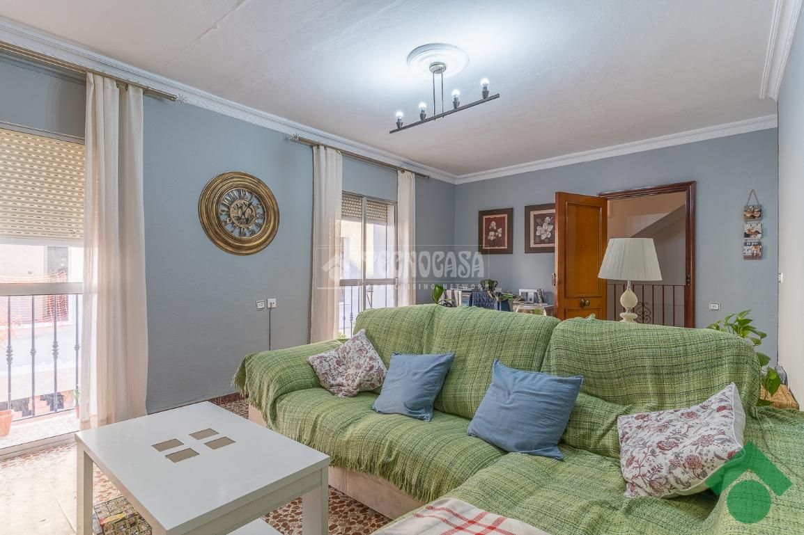 Sala d'estar de Pis en venda en Puerto Real amb Balcó