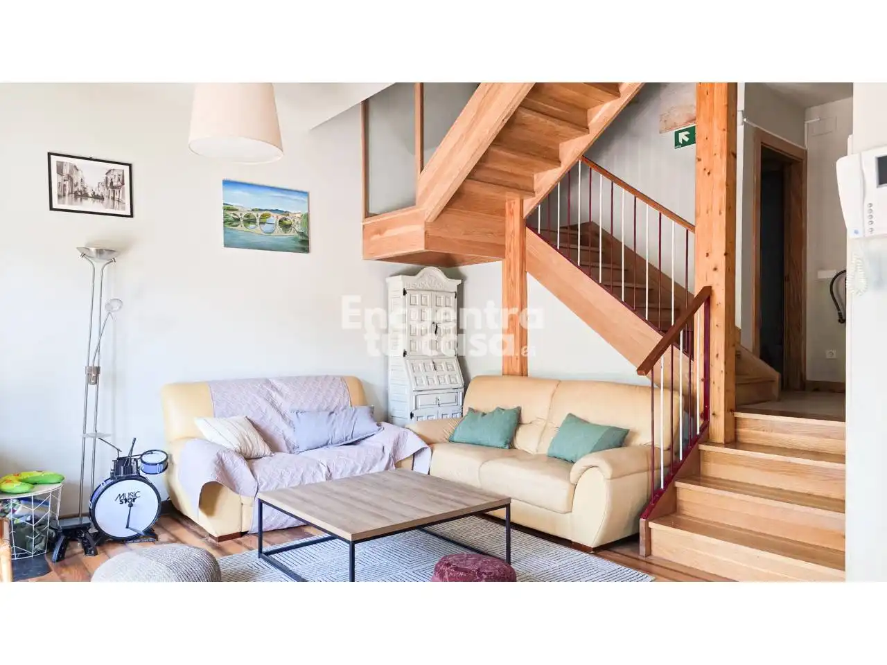 Sala de estar de Casa o chalet en venta en Puente la Reina / Gares con Aire acondicionado, Calefacción y Parquet