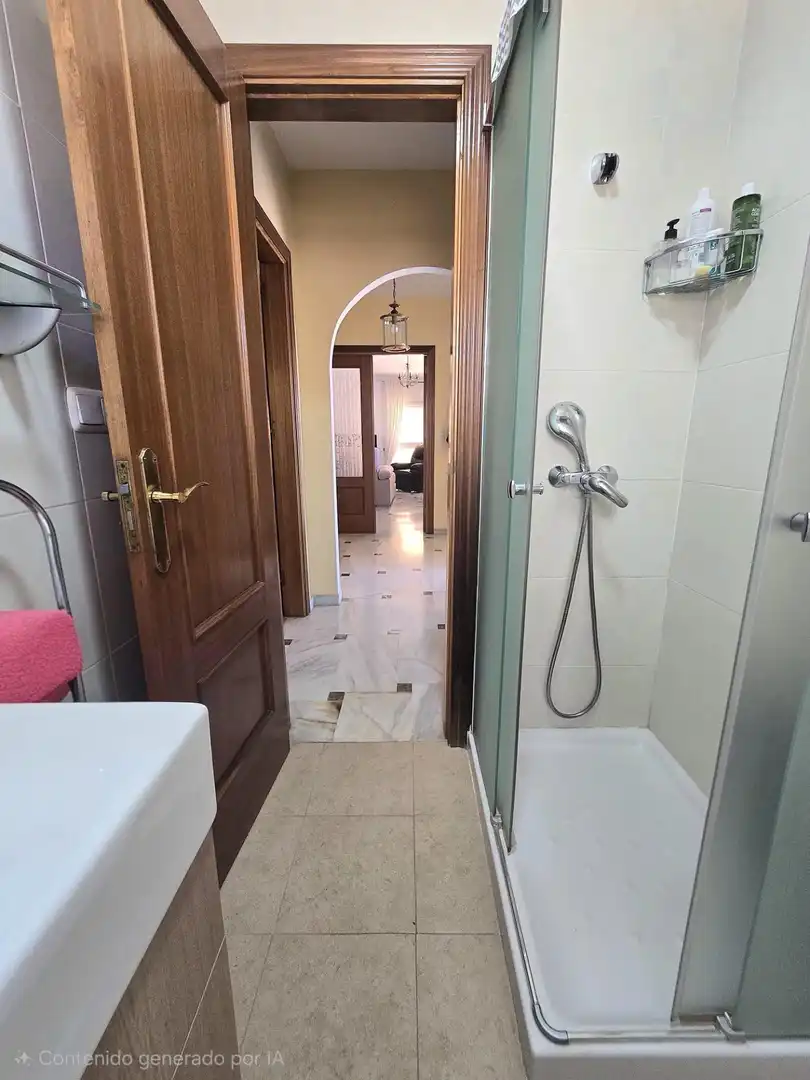 Bathroom of Houses for sale in Málaga