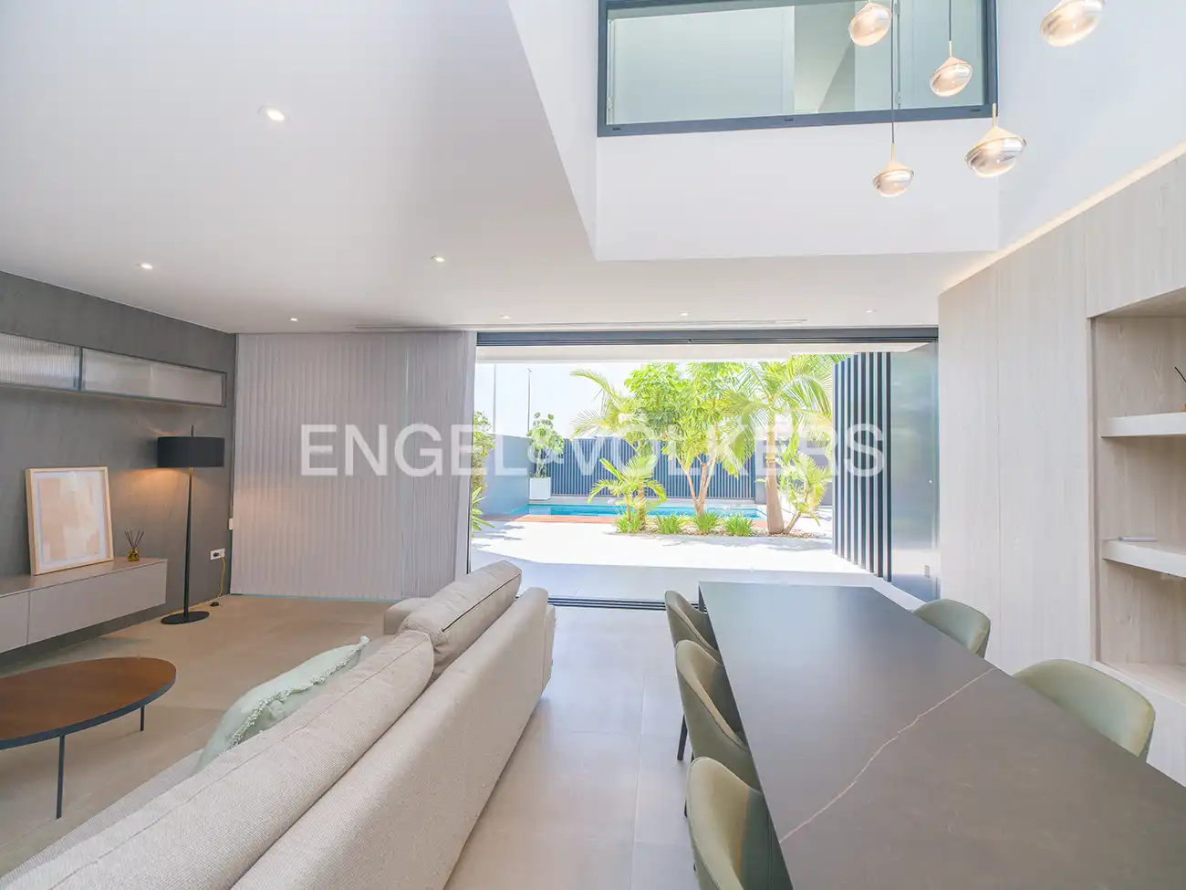 Living room of Houses for sale in Elche / Elx  with Air Conditioner, Heating and Private garden
