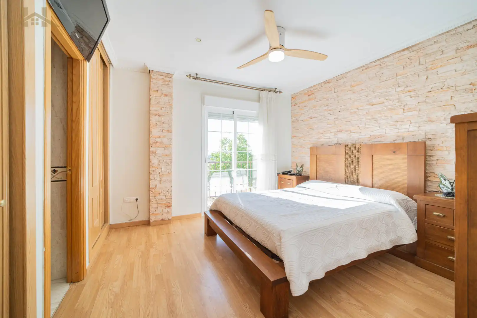 Bedroom of Detached homes for sale in Navalcarnero  with Air Conditioner, Heating and Private garden