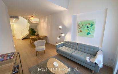 Living room of Duplex for sale in  Barcelona Capital  with Air Conditioner and Terrace