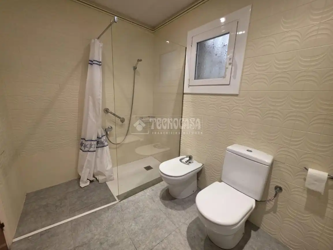Bathroom of Flat for sale in Sant Vicenç Dels Horts  with Heating and Terrace