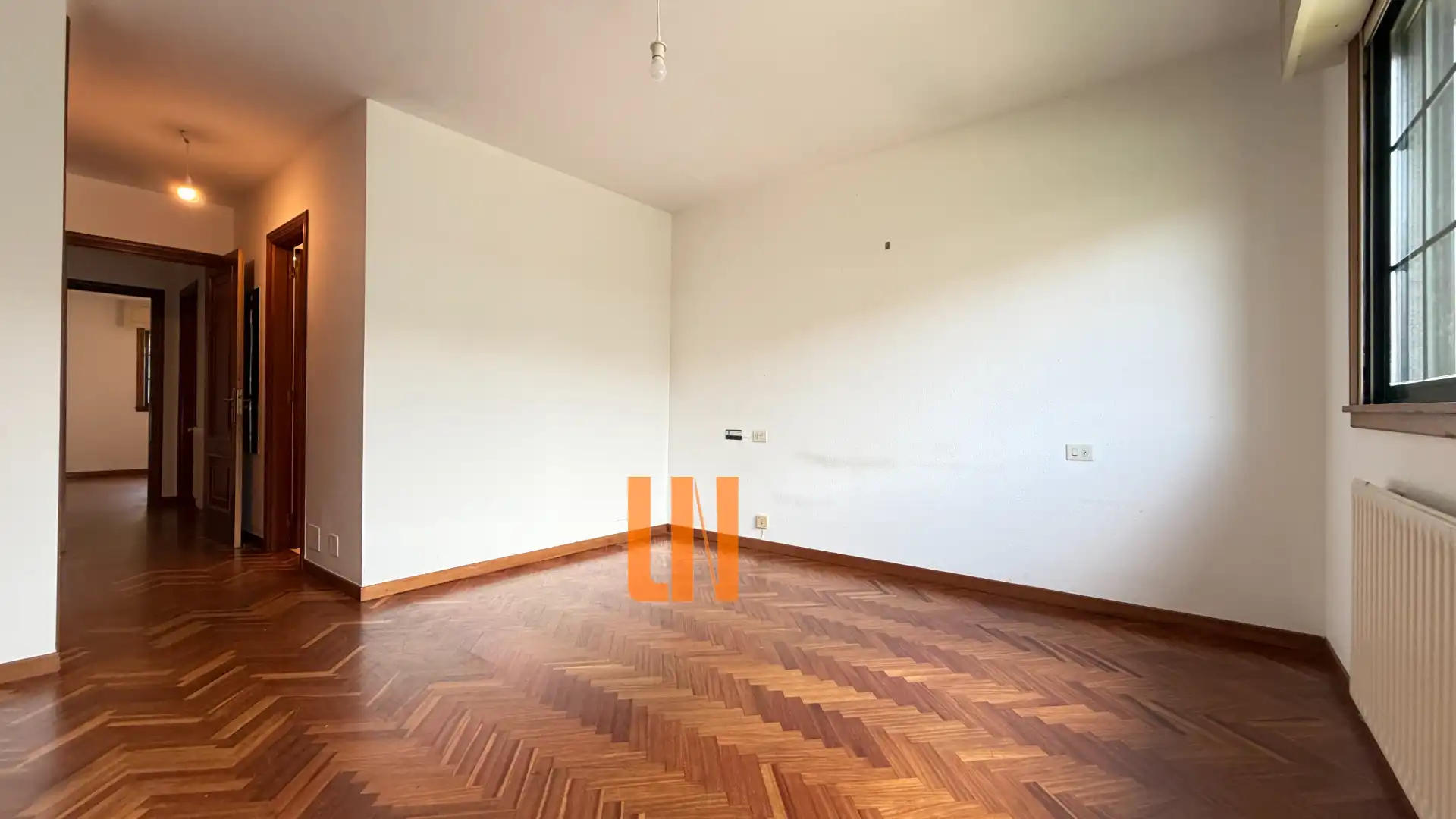 Casa adosada en venta en Oleiros con Calefacción, Jardín privado y Parquet
