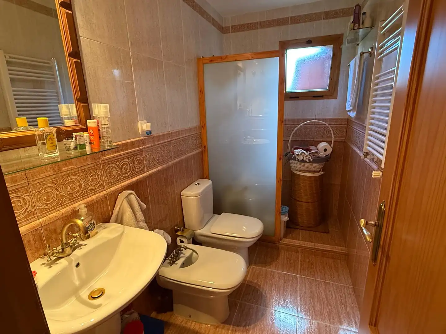 Baño de Casa o chalet en venta en Alcalá de Guadaira con Aire acondicionado, Calefacción y Jardín privado