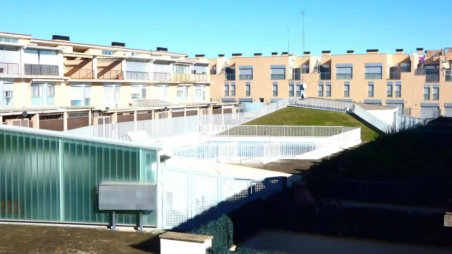 Vista exterior de Pis en venda en Utebo amb Calefacció, Parquet i Terrassa