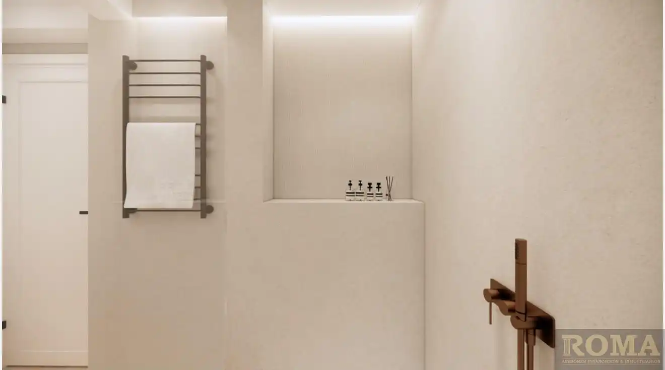 Badezimmer von Wohnung zum Verkauf in Salamanca mit Heizung, Möbliert und Balkon