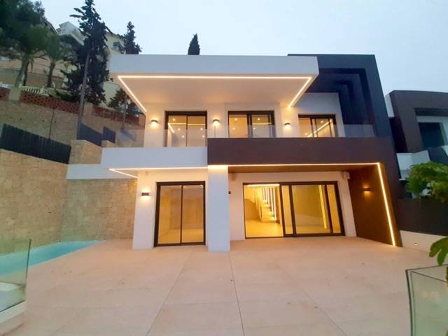 Dúplex en Venta en Playa Poniente