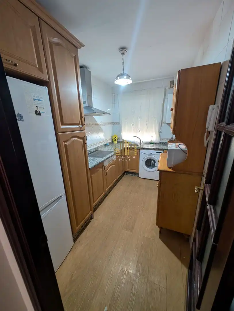 Cuina de Casa o xalet en venda en Alcalá de Guadaira amb Terrassa i Traster