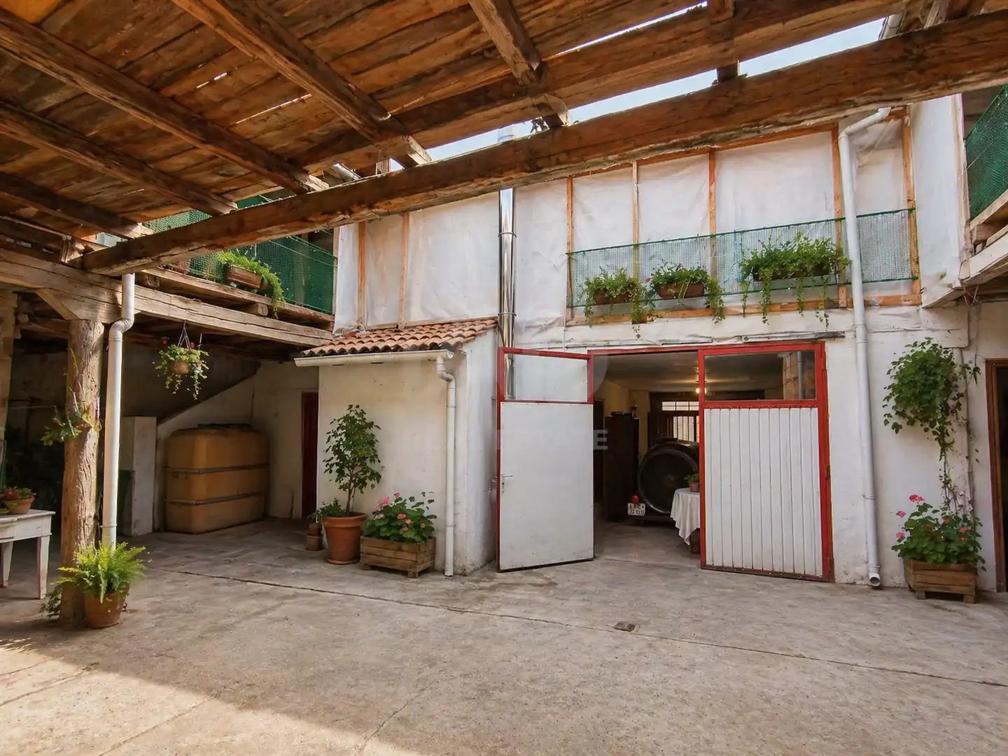 Vista exterior de Casa o chalet en venta en Llamas de la Ribera con Calefacción