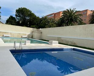 Swimming pool of Flat to rent in Cáceres Capital  with Air Conditioner, Heating and Parquet flooring