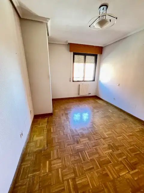 Dormitori de Pis en venda en Valladolid amb Calefacció, Jardí privat i Parquet