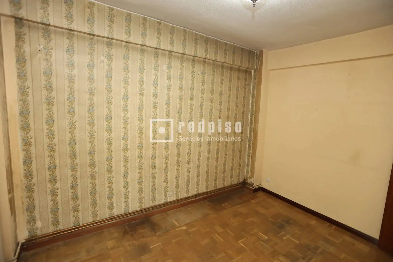 Bedroom of Flat for sale in Madrid  with Heating, Parquet flooring and Terrace