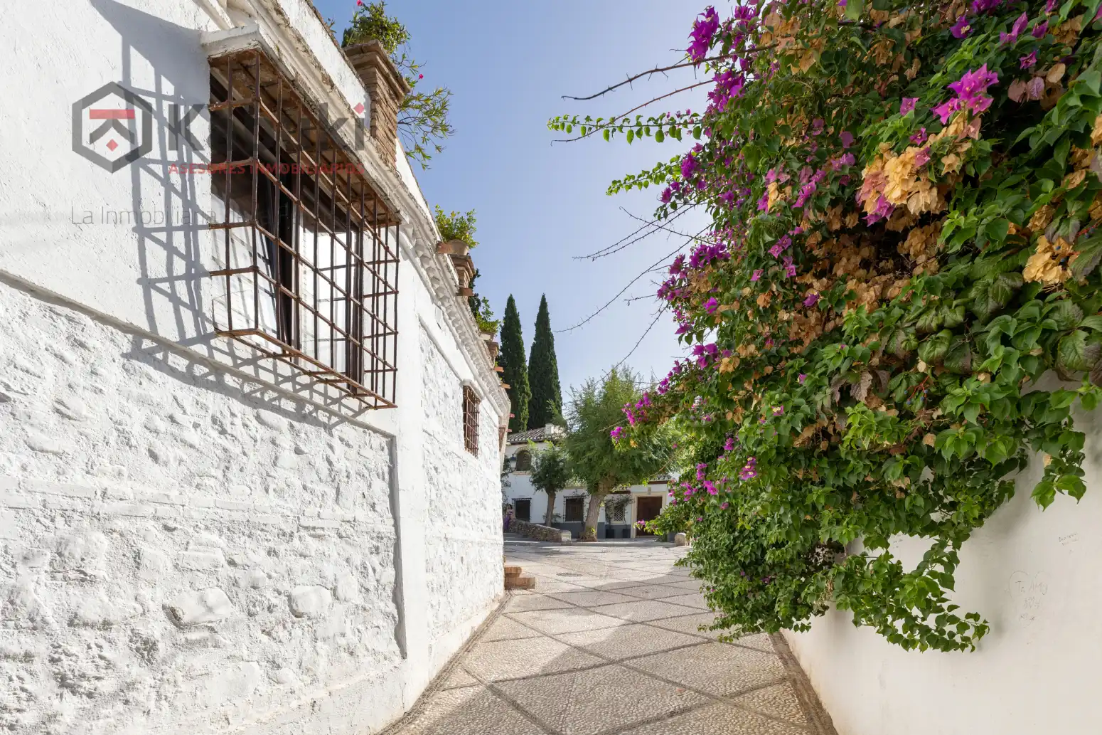 Außenansicht von Wohnung zur Miete in Granada mit Abstellraum und Möbliert