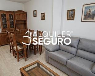 Sala d'estar de Pis de lloguer en Dos Hermanas amb Aire condicionat, Terrassa i Moblat