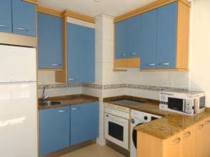 Cuina de Pis de lloguer en Gijón  amb Calefacció, Parquet i Traster