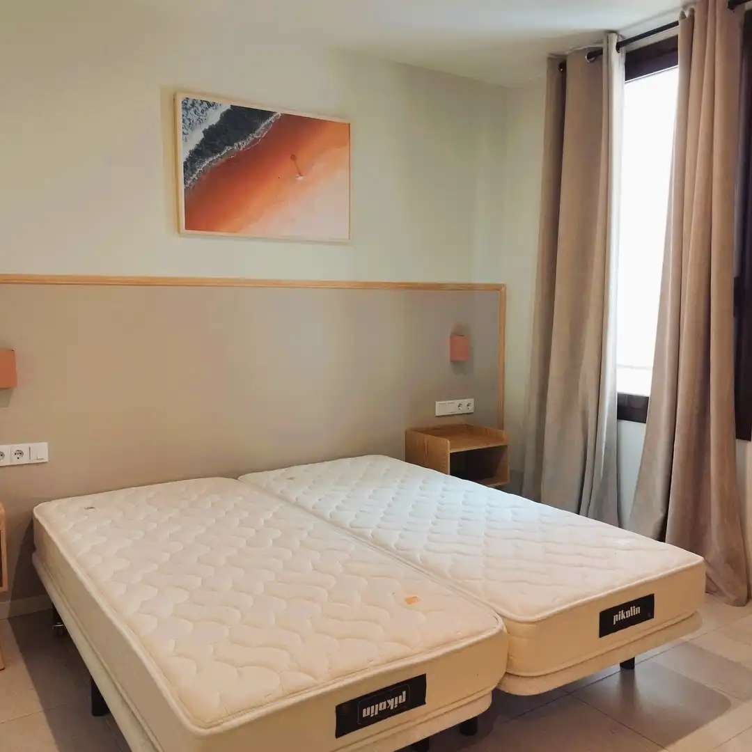 Bedroom of Flat for rent in Barcelona  with Air Conditioner, Heating and Furnished