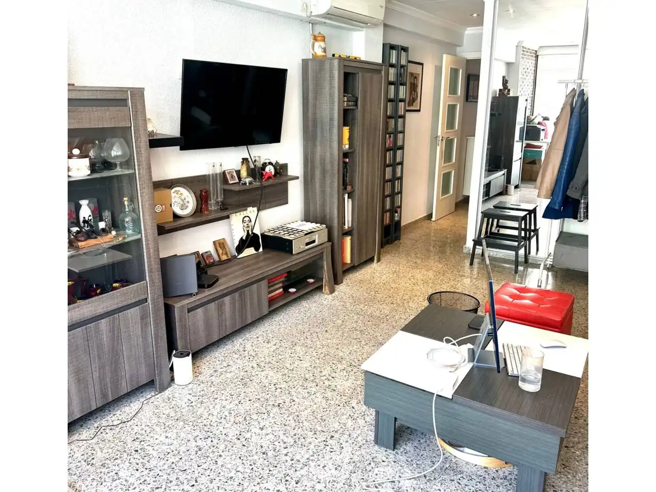 Flat with terrace for sale in Calle Godofredo Ros, imagen 4