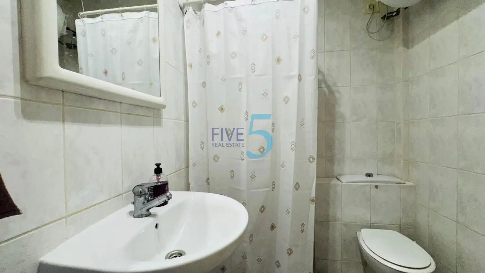 Adosado con piscina en venta en Zona Carrefour - Urbanizaciones, imagen 9