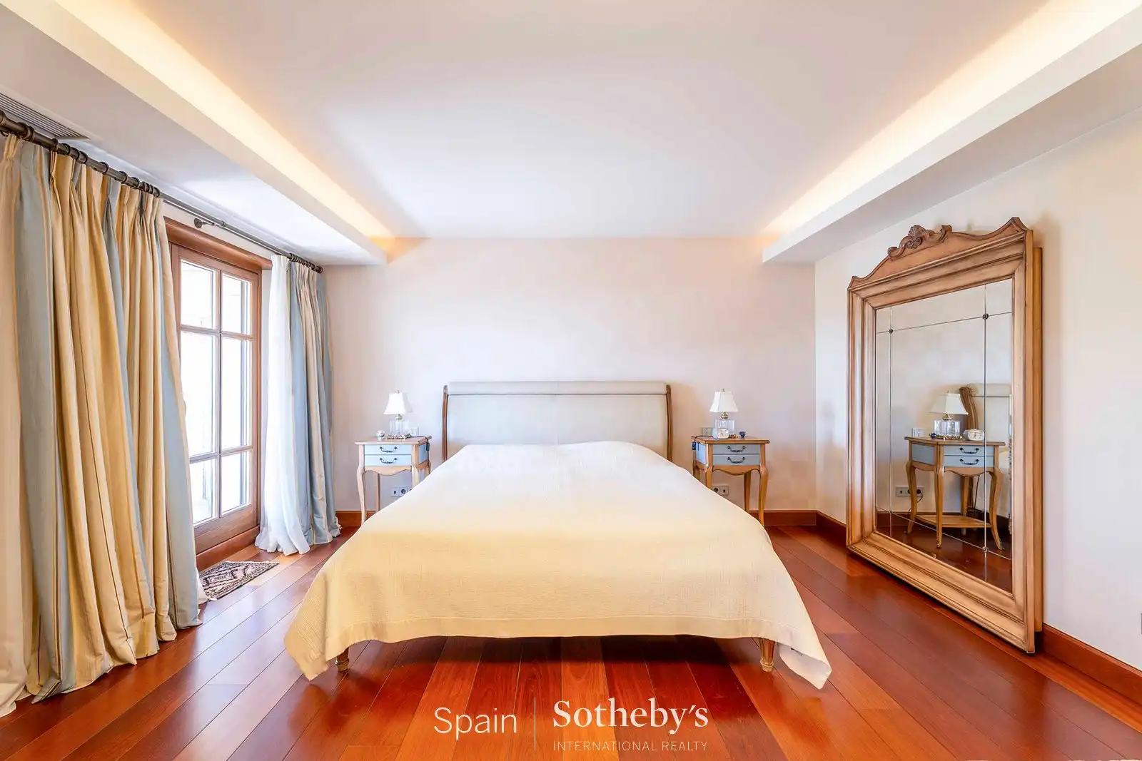 Habitación de Casa o chalet en venta en Madrid con Aire acondicionado, Calefacción y Jardín privado