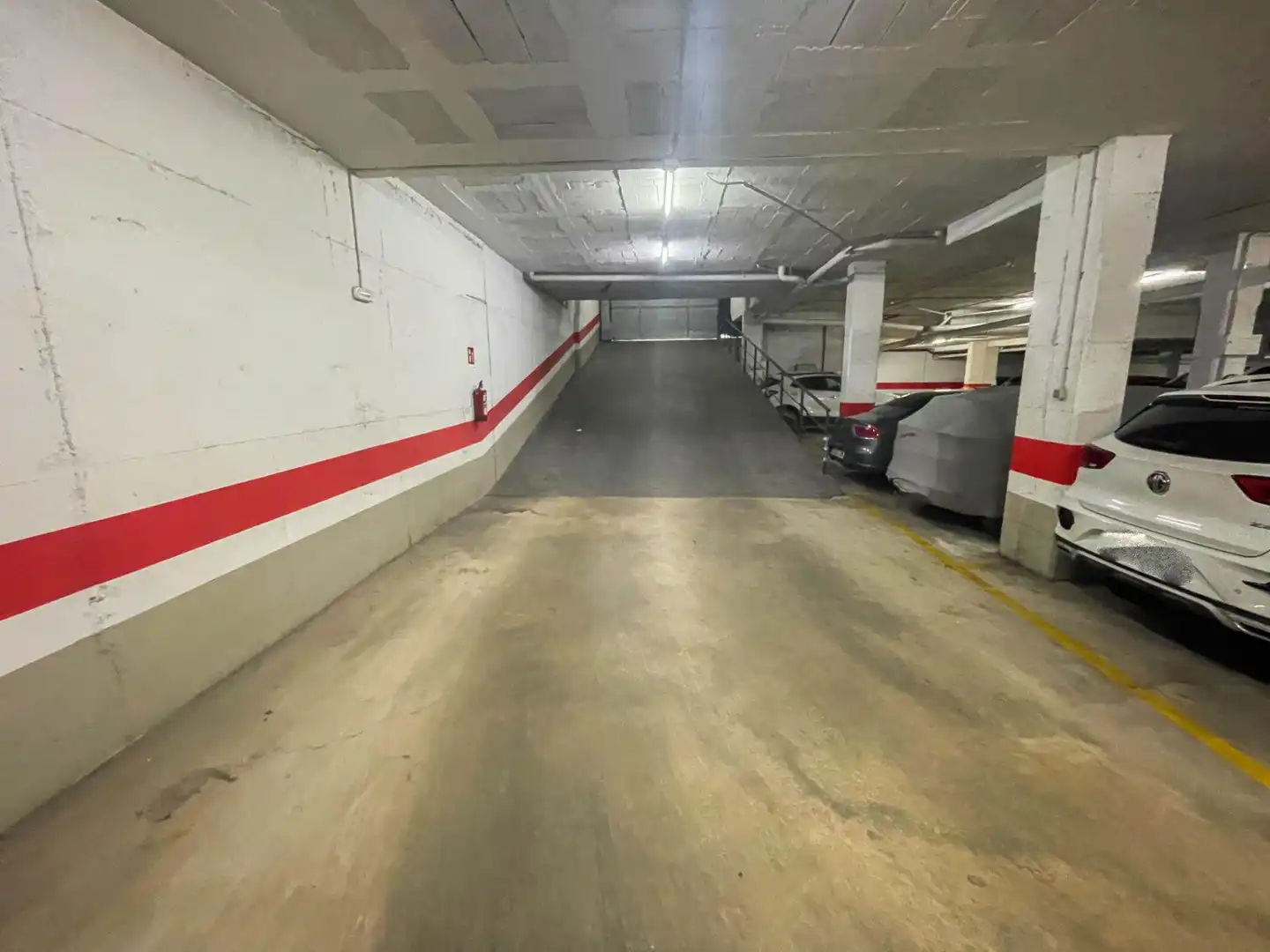 Parking de Dúplex en venta en Olesa de Montserrat con Terraza y Balcón