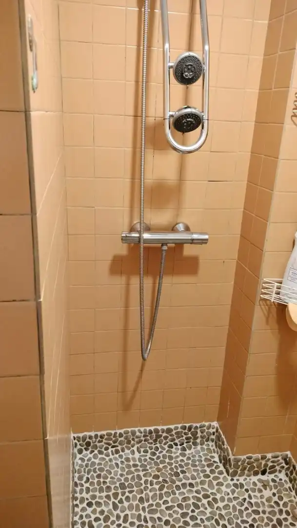 Badezimmer von Wohnung zum Verkauf in Sevilla mit Klimaanlage, Heizung und Terrasse