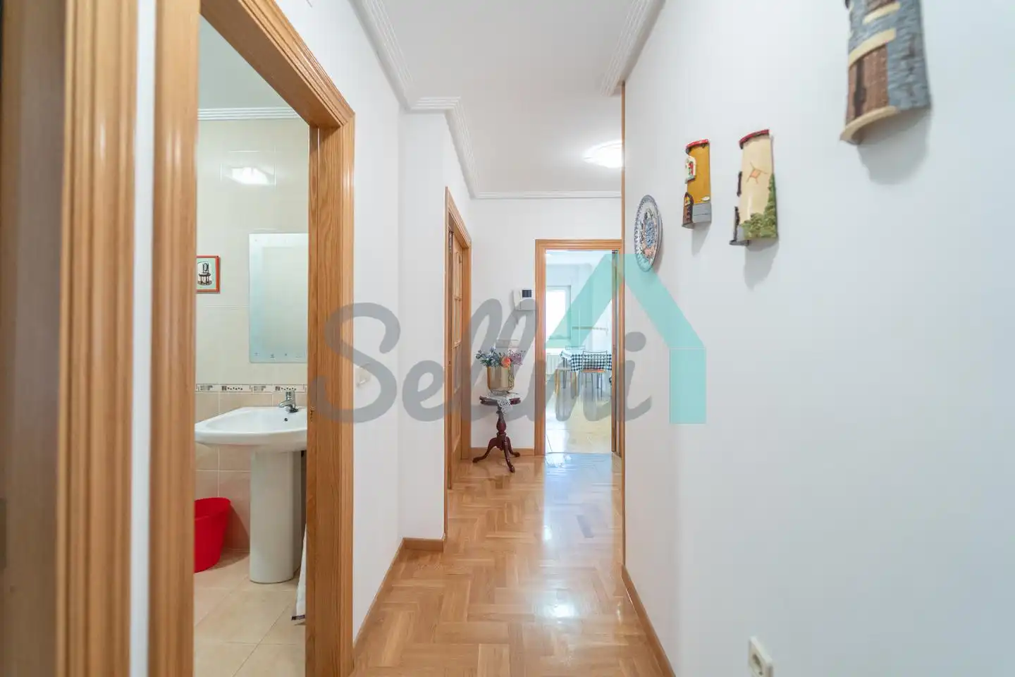 Piso en venta en Tineo con Calefacción, Parquet y Trastero