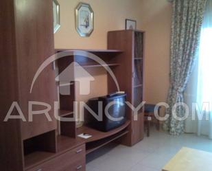 Living room of Flat to rent in Utrera  with Air Conditioner and Terrace