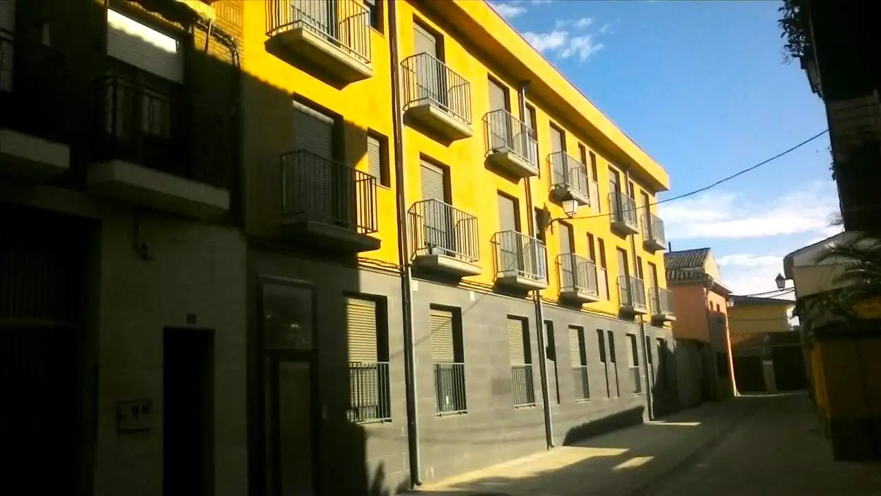Garage for sale in DONANTES DE SANGRE, Agoncillo