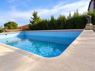 Xalet amb piscina en venda a Urbanizacion la Mallada Pl 17