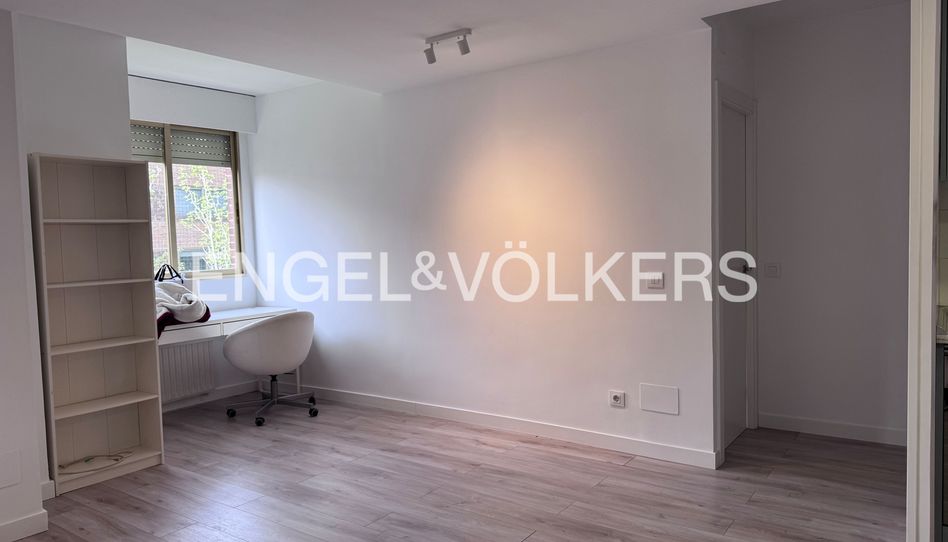 Piso de alquiler en Victor Andrés Belaunde, Hispanoamérica - Bernabéu - Imagen 4